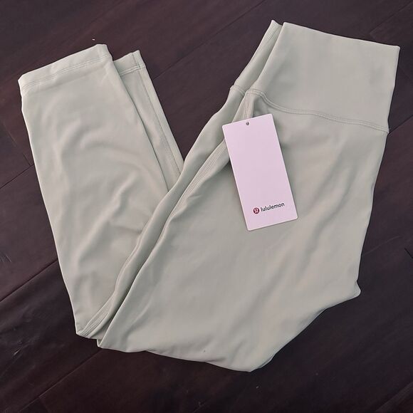 Lululemon Leggings Cropped Sz 8 Wunder Under 23” High Rise Creamy Mint Green NEW - Picture 4 of 7